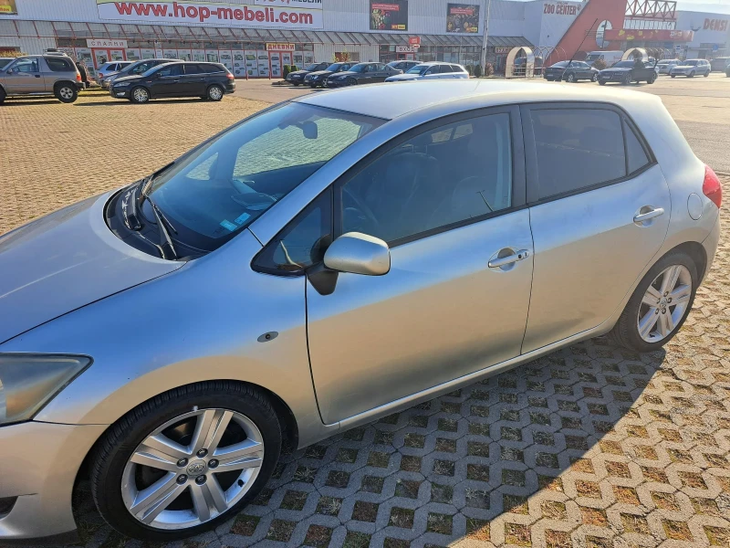 Toyota Auris, снимка 1 - Автомобили и джипове - 48019273