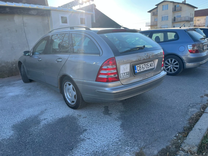 Mercedes-Benz C 180, снимка 3 - Автомобили и джипове - 48975655