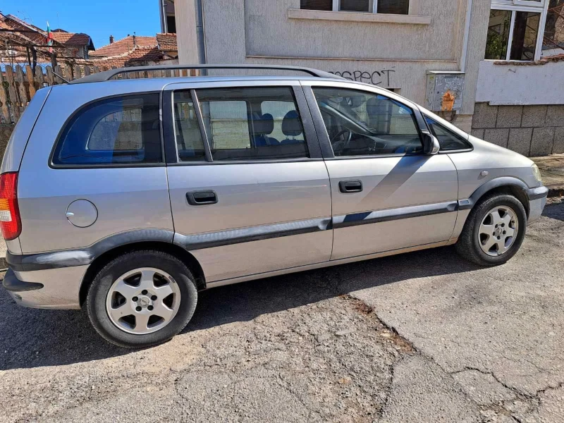 Opel Zafira, снимка 3 - Автомобили и джипове - 49593824