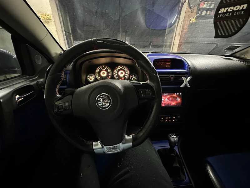 Opel Astra, снимка 12 - Автомобили и джипове - 52268380