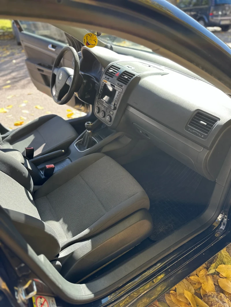 VW Jetta 1.9 105hp, снимка 8 - Автомобили и джипове - 52501698