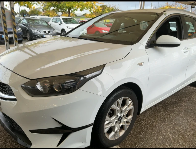 Kia Ceed 1.6Mild-Hybrid Active , снимка 4 - Автомобили и джипове - 52643777