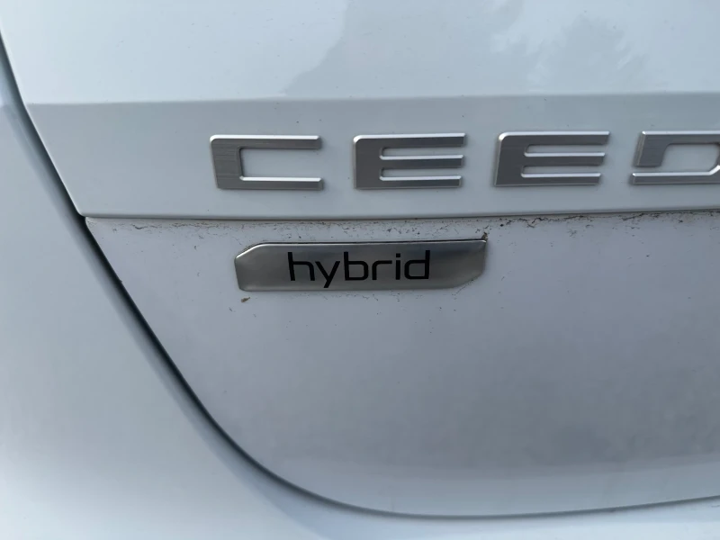 Kia Ceed 1.6Mild-Hybrid Active , снимка 12 - Автомобили и джипове - 53472900