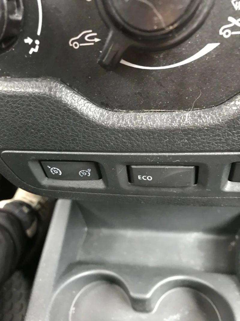 Dacia Dokker 95х.км.Евро 6, 102кс., снимка 14 - Автомобили и джипове - 52639950