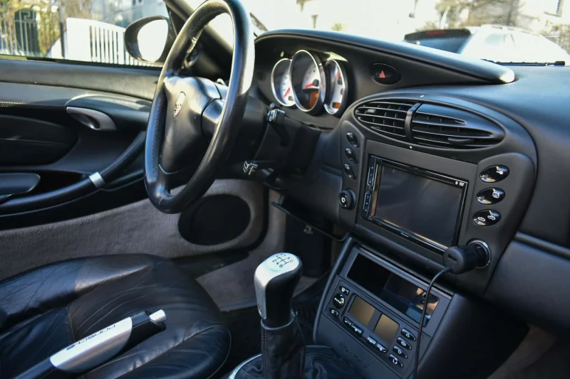 Porsche Boxster 3.2 S, снимка 11 - Автомобили и джипове - 53009525