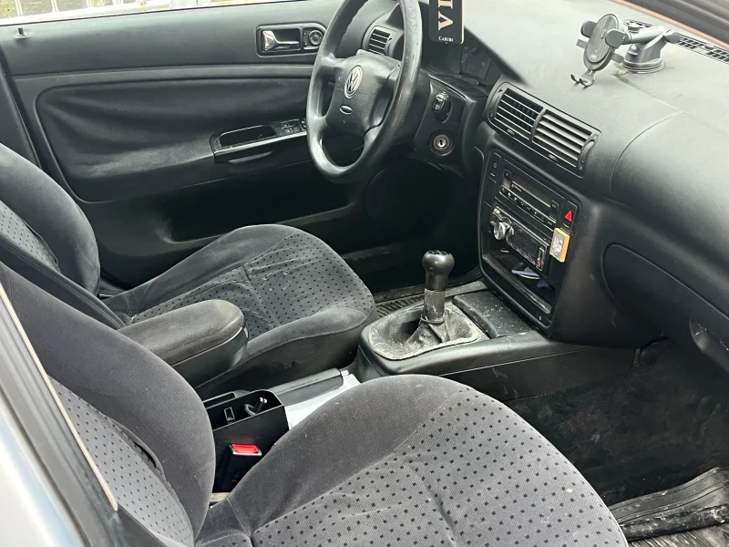 VW Passat, снимка 8 - Автомобили и джипове - 53582504