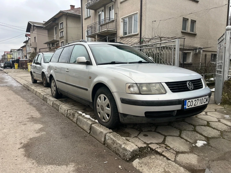 VW Passat, снимка 2 - Автомобили и джипове - 53582504