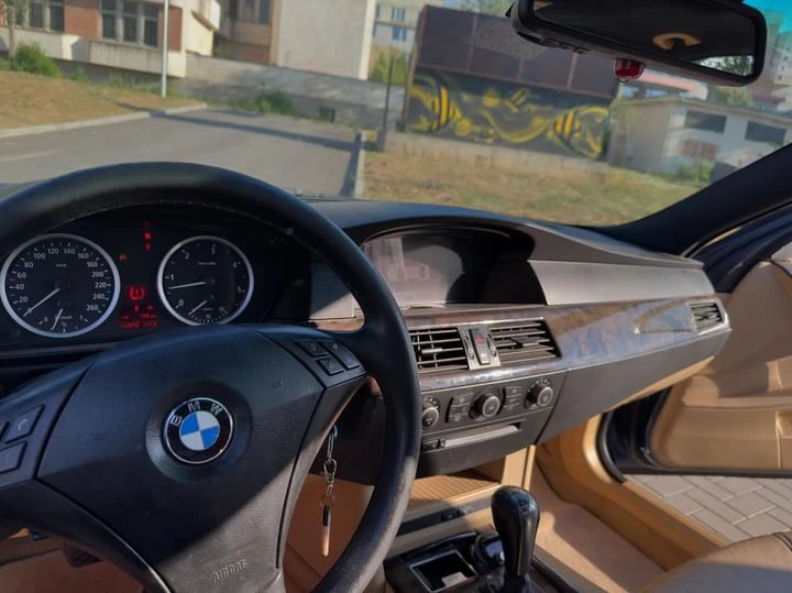 BMW 530, снимка 16 - Автомобили и джипове - 46495303