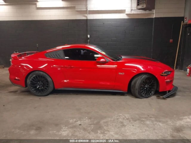 Ford Mustang GT PREMIUM - изображение 7