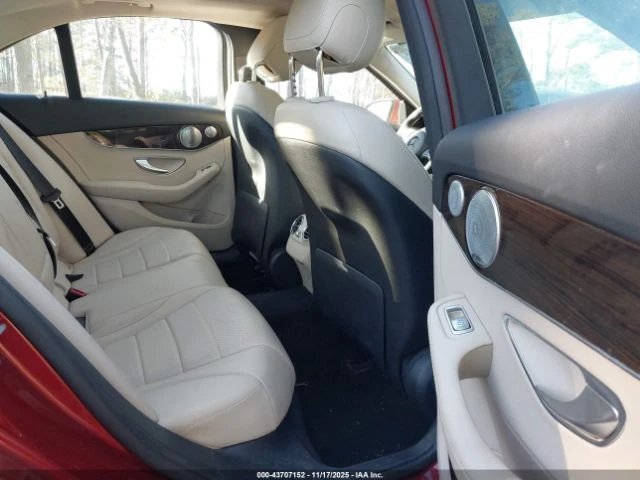 Mercedes-Benz C 300 4MATIC - изображение 10