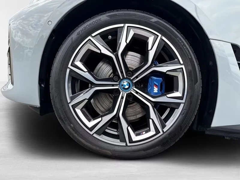 BMW i4 xDrive M50* M Sport* Harman&Kardon, снимка 13 - Автомобили и джипове - 54996070