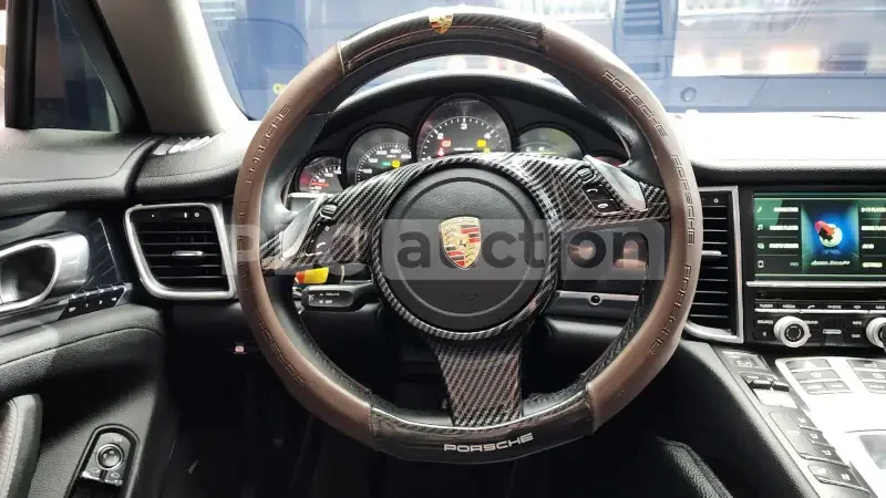 Porsche Panamera 360/BOSE/ОБДУХВАНЕ/ЦЕНА ДО БЪЛГАРИЯ, снимка 13 - Автомобили и джипове - 55431487