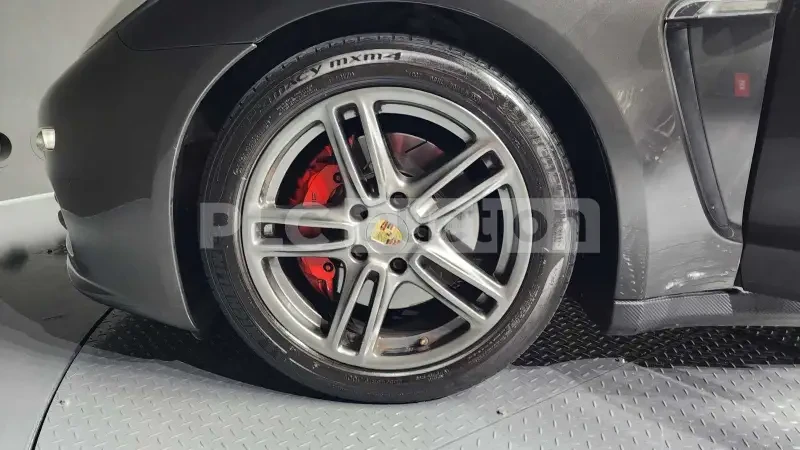Porsche Panamera 360/BOSE/ОБДУХВАНЕ/ЦЕНА ДО БЪЛГАРИЯ, снимка 5 - Автомобили и джипове - 55431487