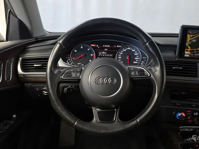 Audi A7, снимка 13 - Автомобили и джипове - 56159562