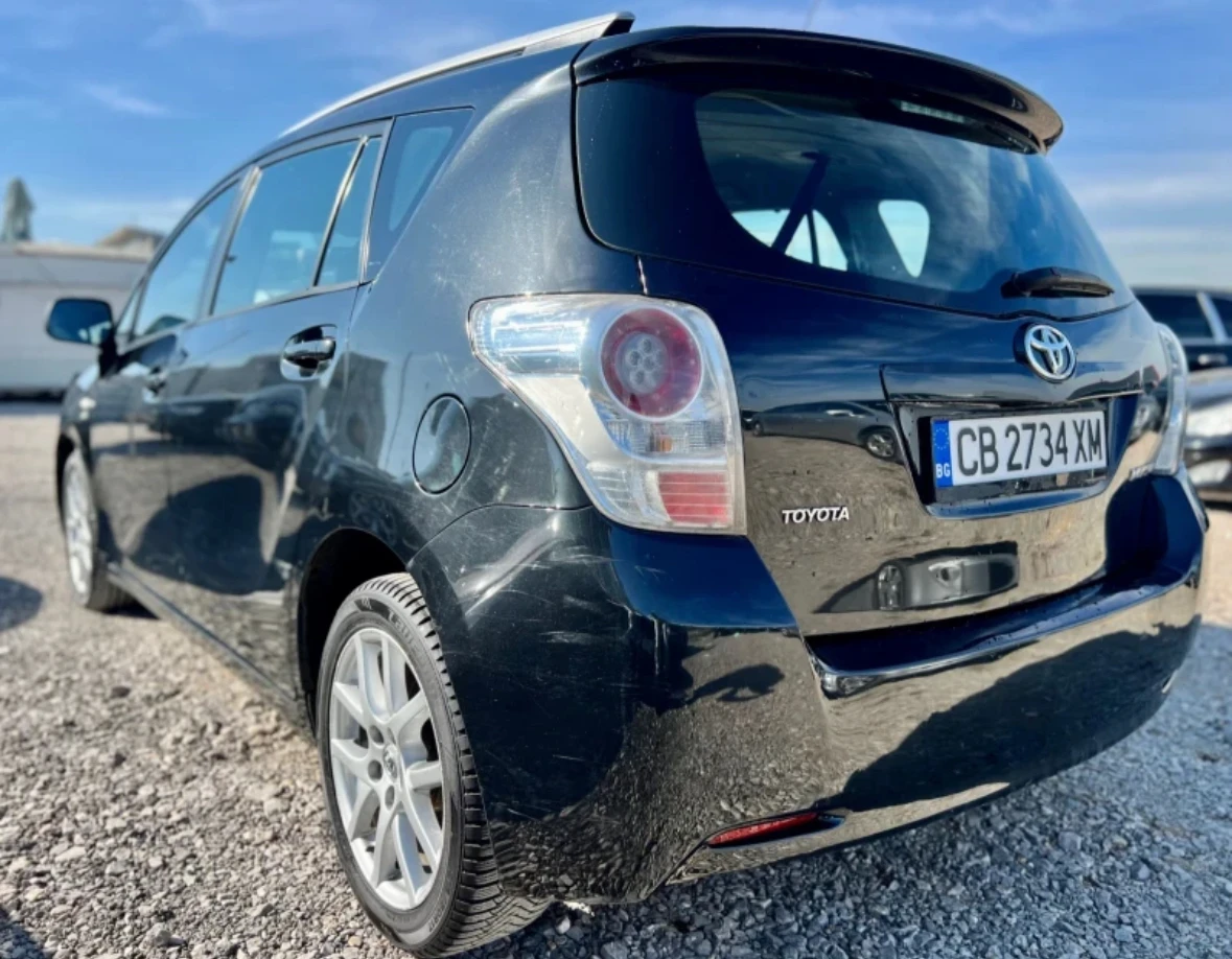 Toyota Verso 2.2 D-CAT 6+ 1  - изображение 5