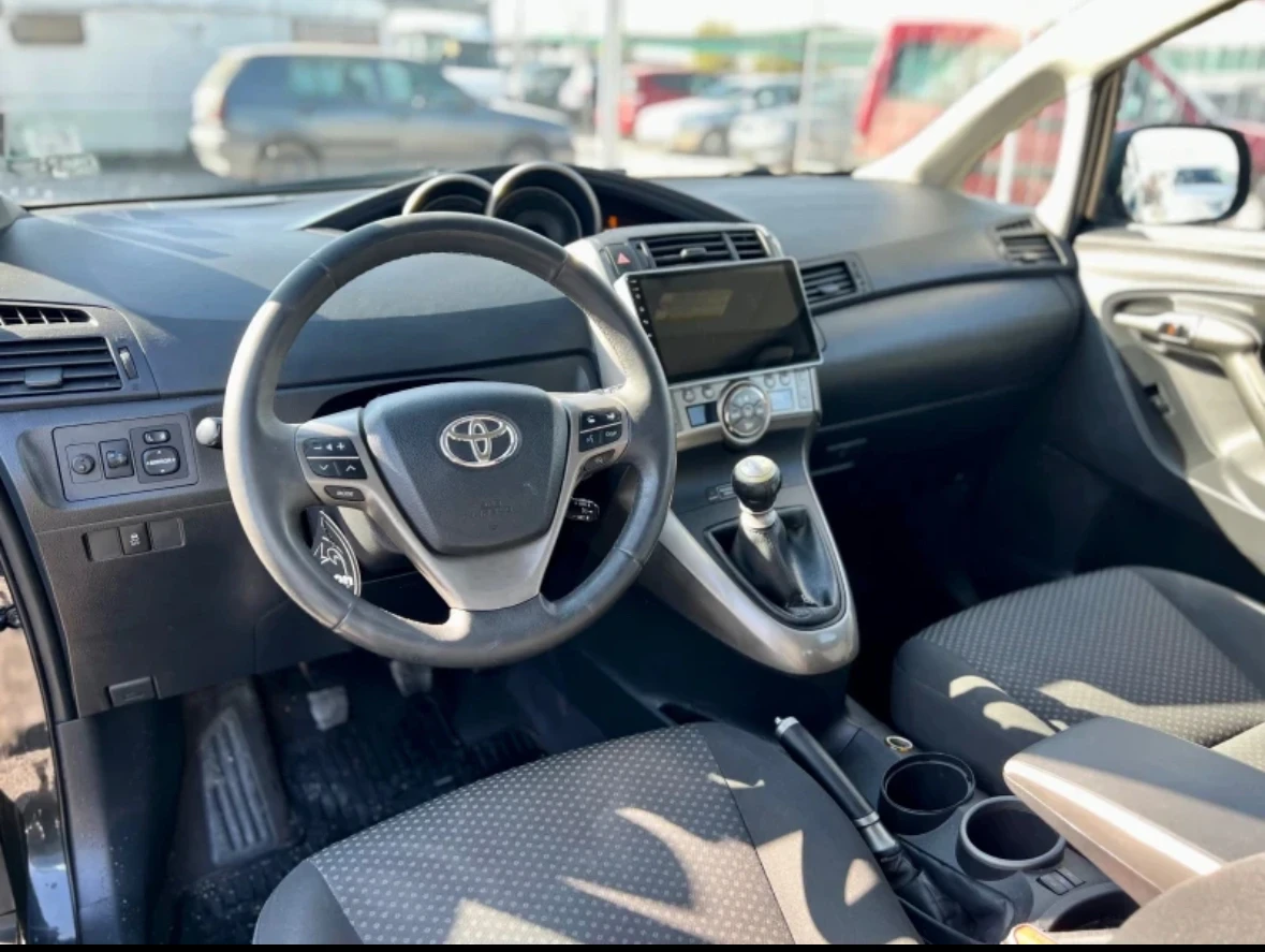 Toyota Verso 2.2 D-CAT 6+ 1  - изображение 7