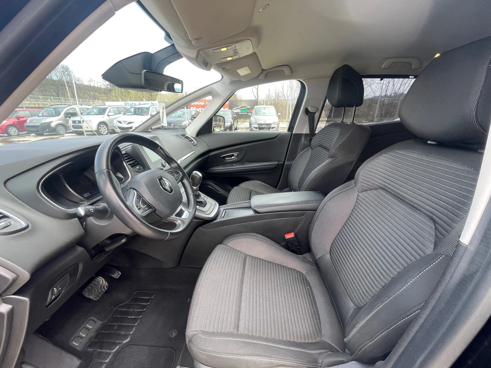 Renault Scenic Sport Edition2 Energie/dci 110/124000km - изображение 10