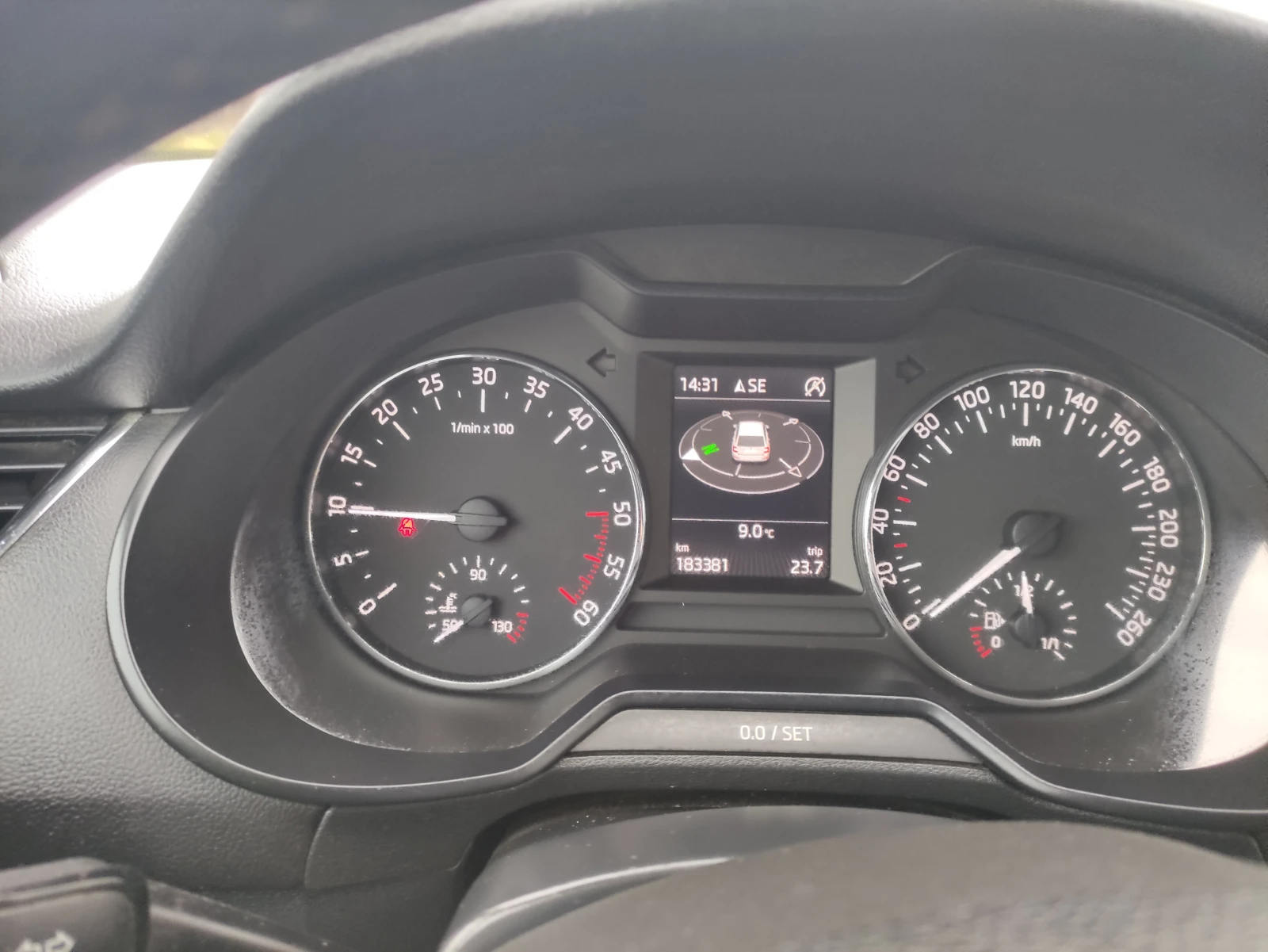 Skoda Octavia 1.6tdi отличен навигация - изображение 9