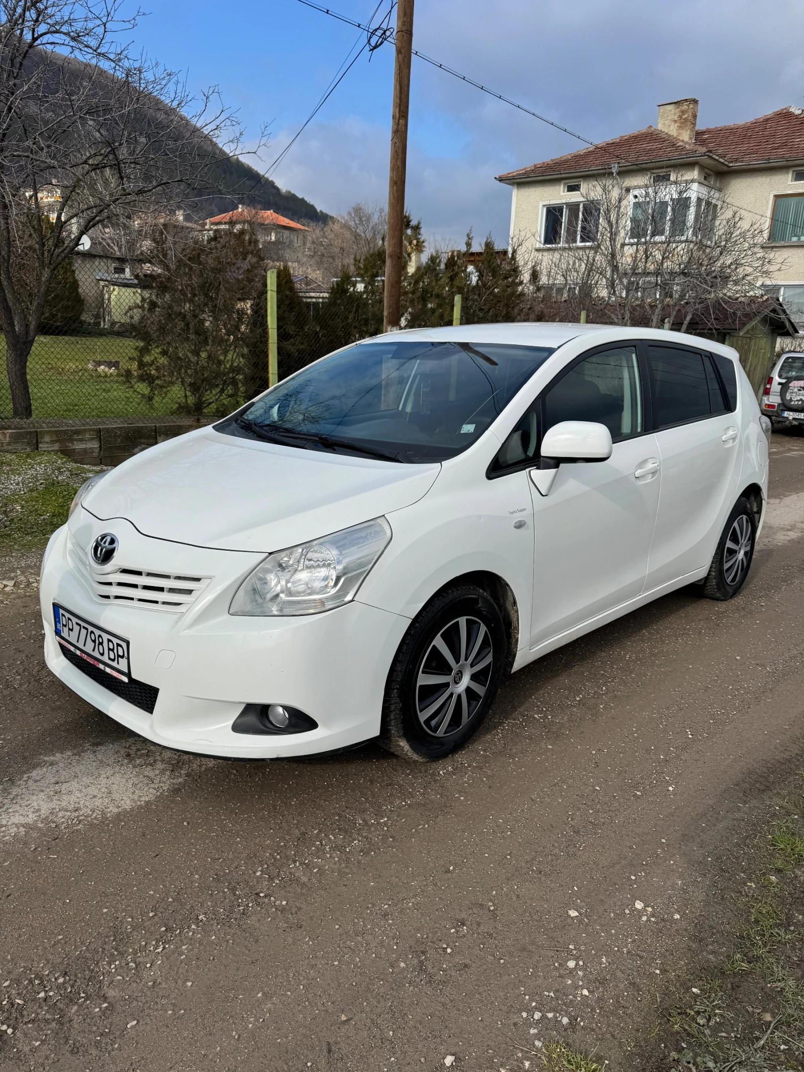 Toyota Verso 2.0 D4D | Mobile.bg � ����������� 1