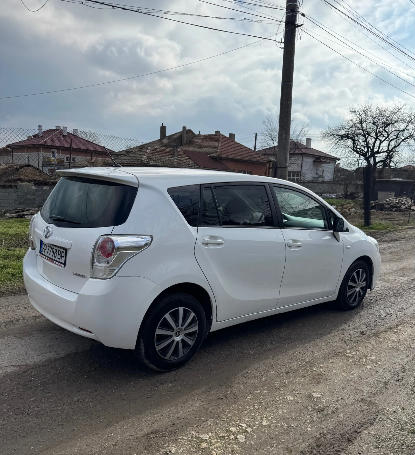 Toyota Verso 2.0 D4D - изображение 5