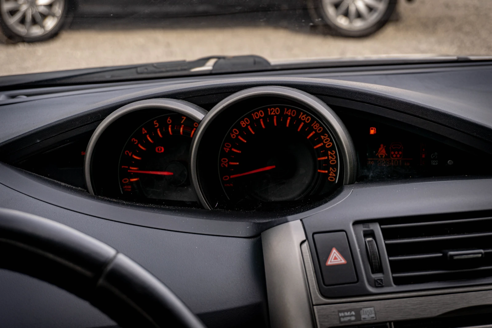 Toyota Verso 1.8 бензин С Гаранция! ТОП! БЕЗПЛАТНА ГО ЗА 1Г., снимка 13 - Автомобили и джипове - 53717932