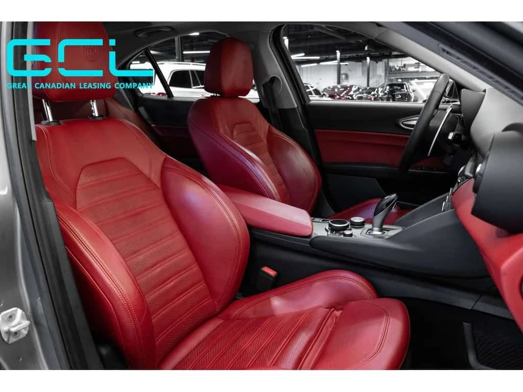 Alfa Romeo Giulia * Ti Sport AWD * CARFAX * ЦЕНА ДО СОФИЯ, снимка 2 - Автомобили и джипове - 53720702