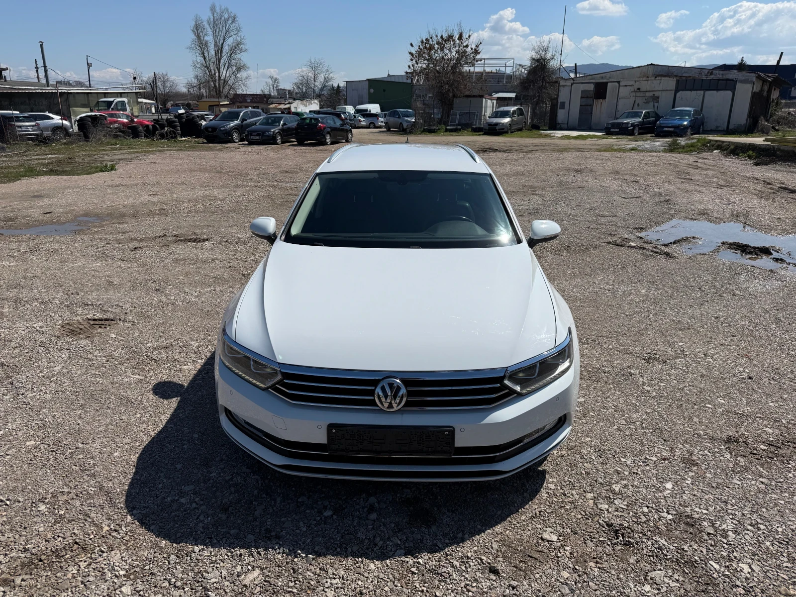 VW Passat 2.0 TDi, снимка 2 - Автомобили и джипове - 54116781