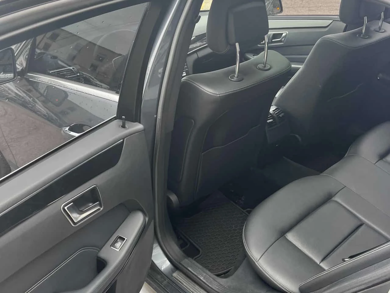 Mercedes-Benz E 250 АМГ ПАКЕТ/BLUETEC/CARFAX/ПАНО/ПОДГРЕВ/ПАМЕТ/КЛИП , снимка 10 - Автомобили и джипове - 54231772