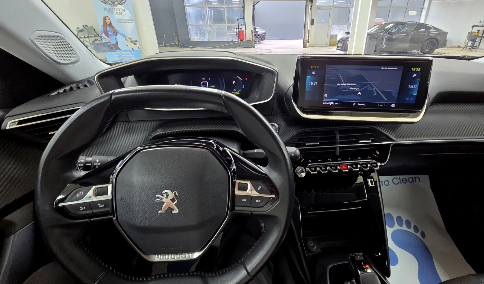 Peugeot 2008 52KWh/Allure/Navi/Kamera, снимка 14 - Автомобили и джипове - 54359599