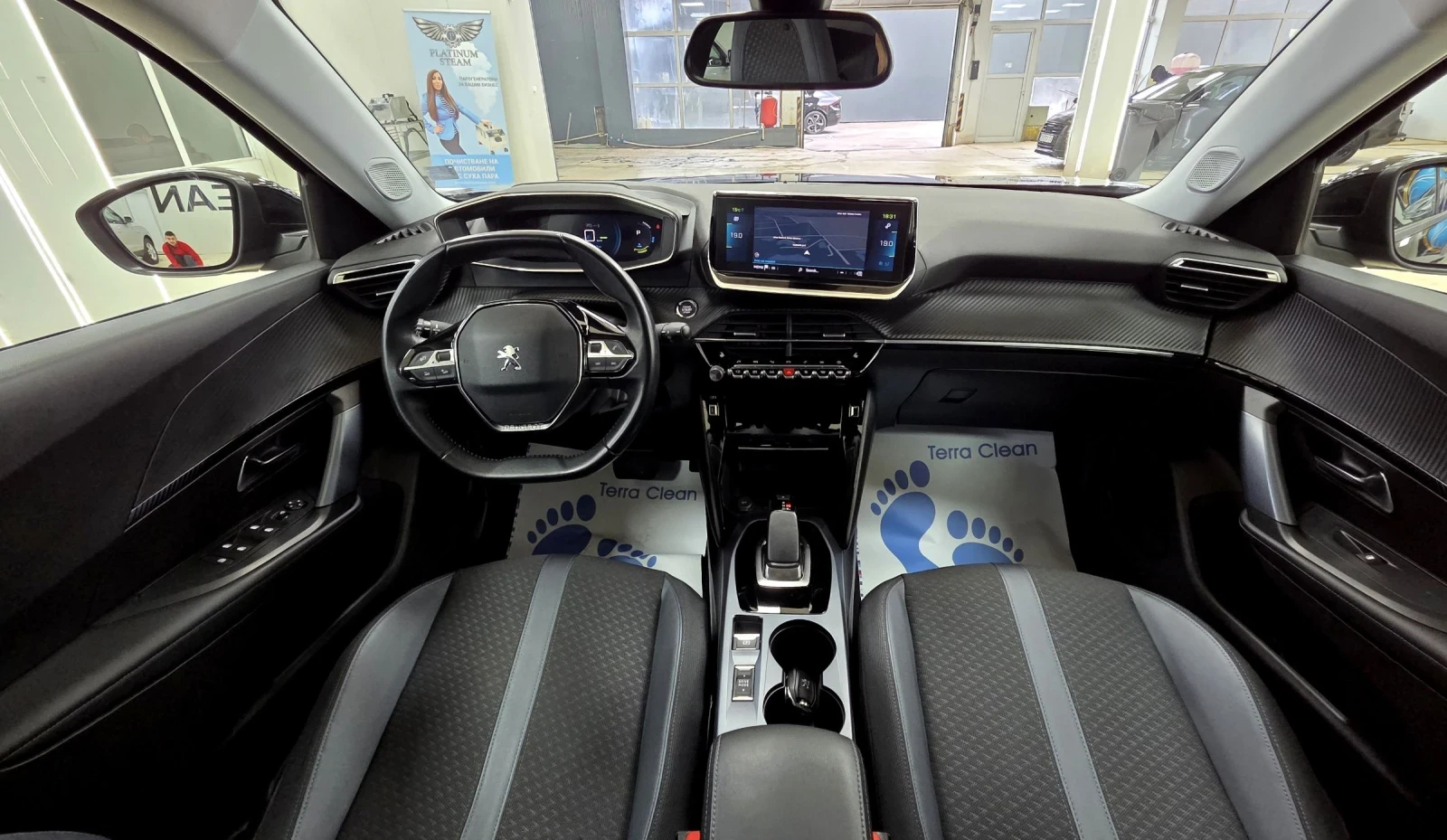 Peugeot 2008 52KWh/Allure/Navi/Kamera, снимка 13 - Автомобили и джипове - 54359599