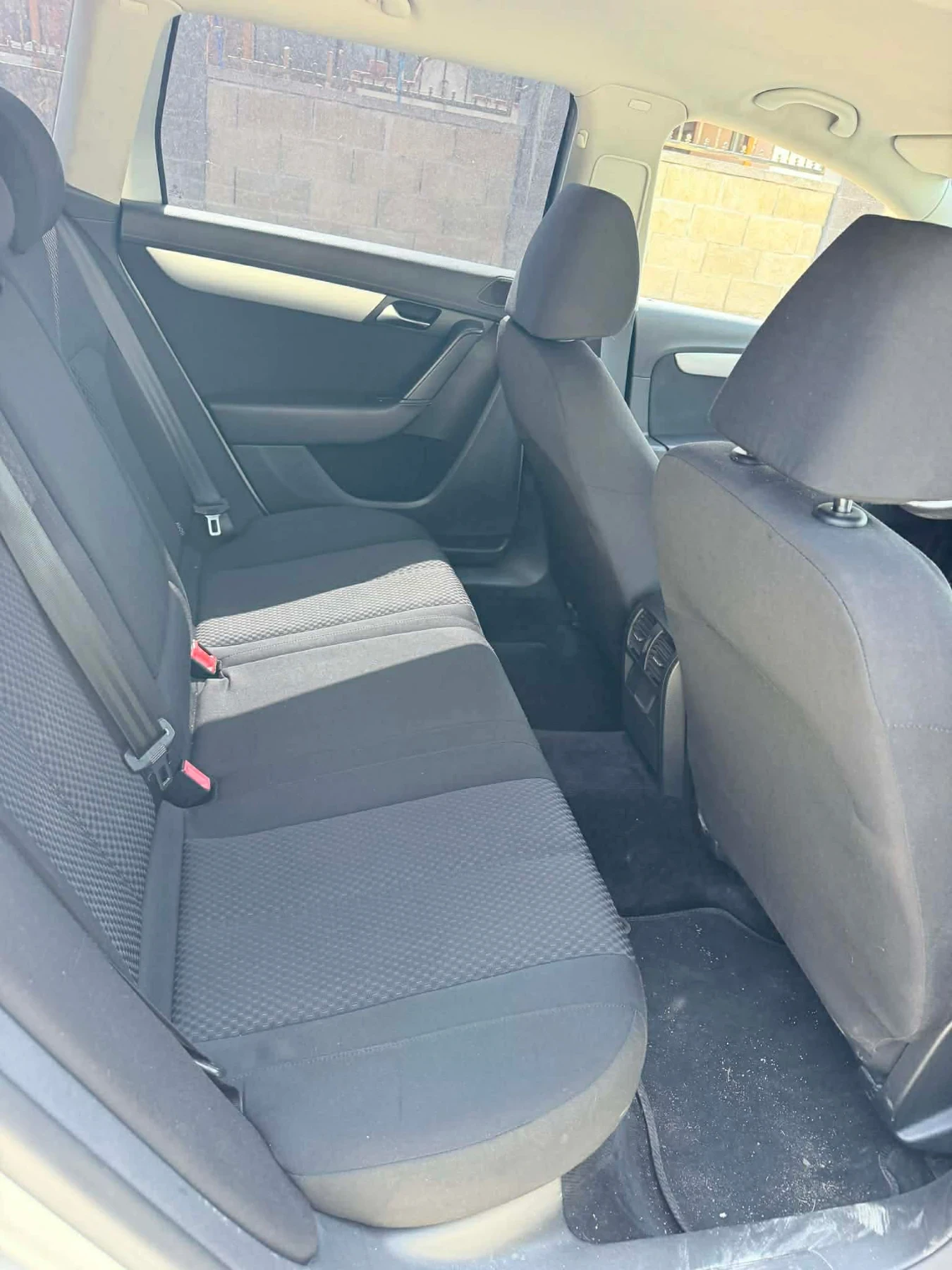 VW Passat VW Passat 1.6TDI EURO 5, снимка 6 - Автомобили и джипове - 54384230