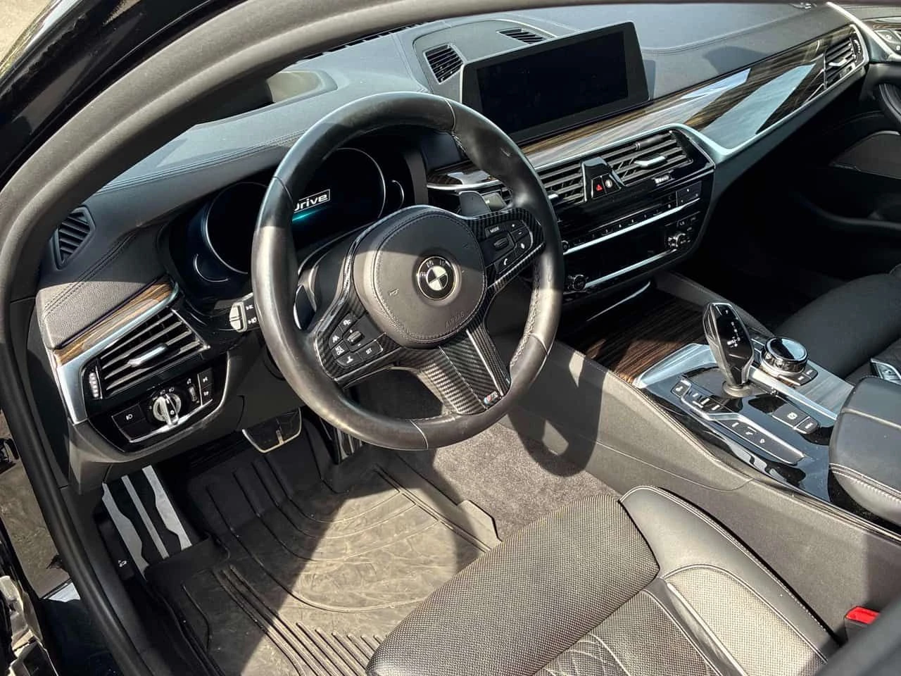 BMW 530E * xDrive iPerformance * CARFAX * ЦЕНА ДО БГ, снимка 7 - Автомобили и джипове - 54392367