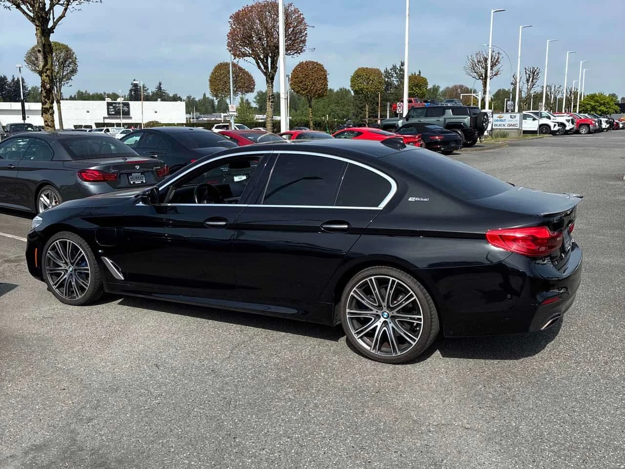 BMW 530E * xDrive iPerformance * CARFAX * ЦЕНА ДО БГ, снимка 2 - Автомобили и джипове - 54392367