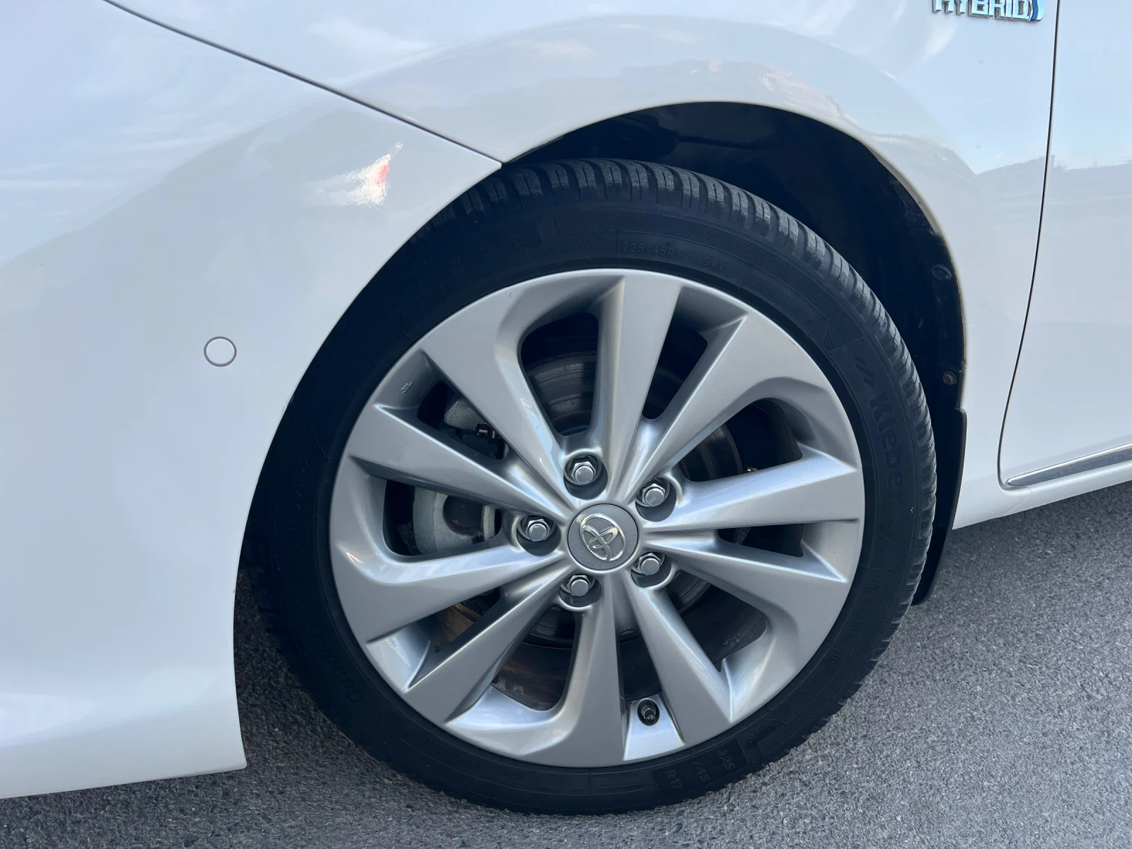 Toyota Auris Hybrid Sol Extra, снимка 12 - Автомобили и джипове - 54555816