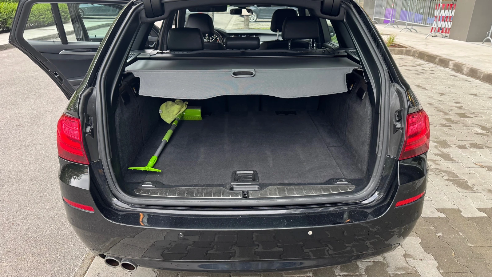 BMW 520 520d x-drive touring, снимка 12 - Автомобили и джипове - 54812015