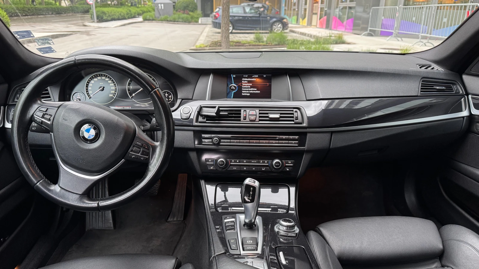 BMW 520 520d x-drive touring, снимка 8 - Автомобили и джипове - 54812015