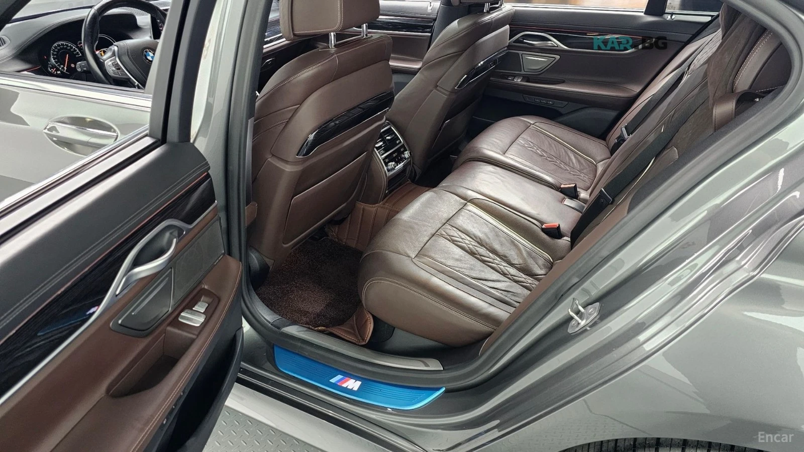 BMW 740 M-SPORT/HUD/360/DISTRONIC/XDRIVE, снимка 16 - Автомобили и джипове - 54814094