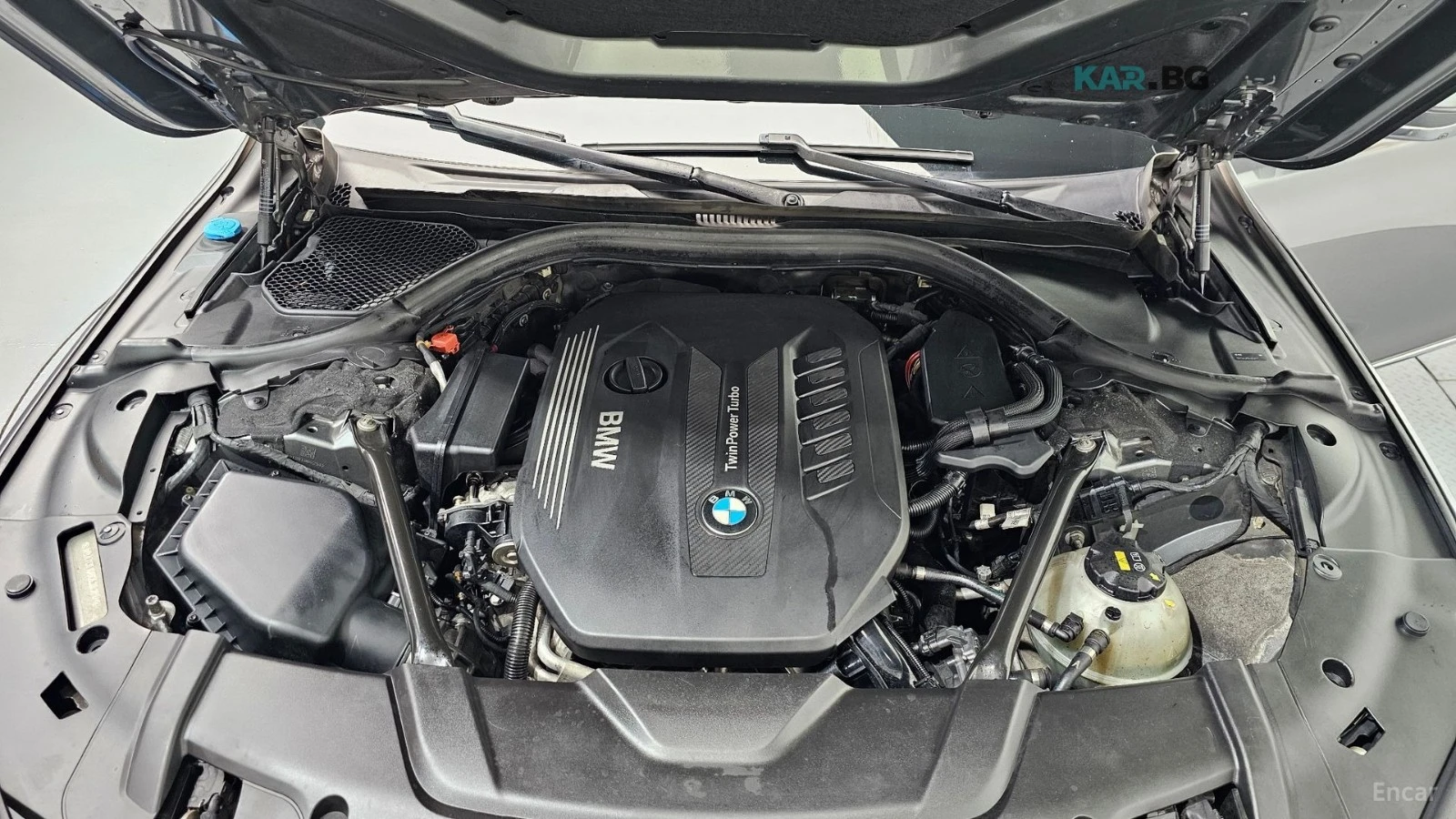 BMW 740 M-SPORT/HUD/360/DISTRONIC/XDRIVE, снимка 5 - Автомобили и джипове - 54814094