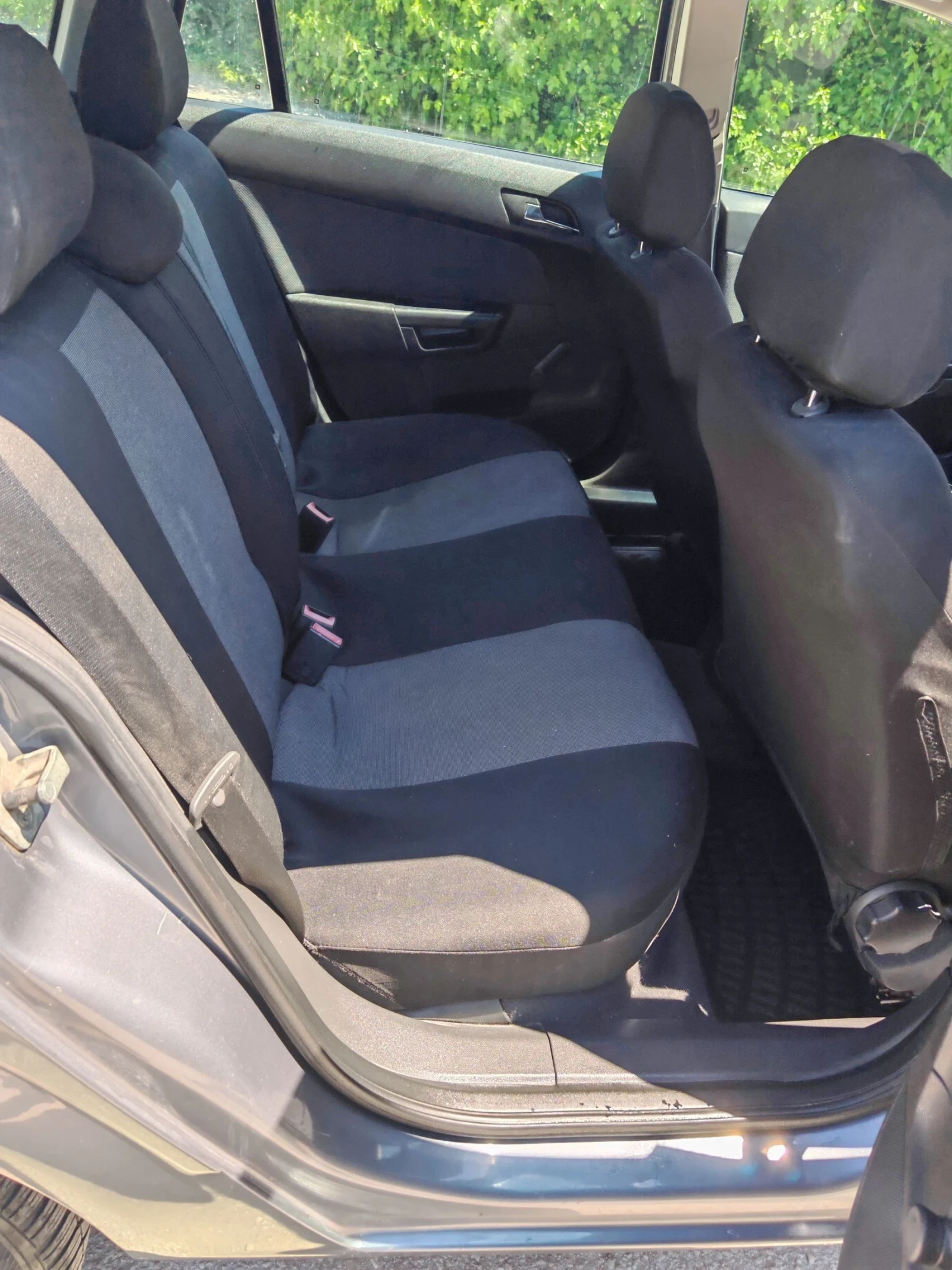 Opel Astra 1, 9CDTI, снимка 5 - Автомобили и джипове - 54853289