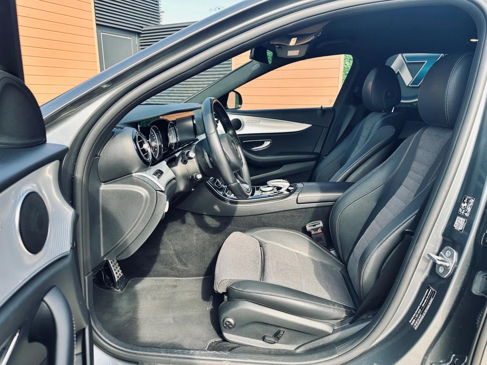 Mercedes-Benz E 350 ALLTERRAIN/4-matic/Distronic/Navi, снимка 9 - Автомобили и джипове - 54881598