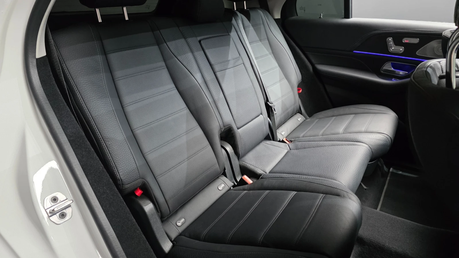 Mercedes-Benz GLE 450 ОБДУХВАНЕ/ПАНОРАМА/ДИСТРОНИК/360 КАМЕРИ/ВЪЗДУШНО, снимка 14 - Автомобили и джипове - 55353826