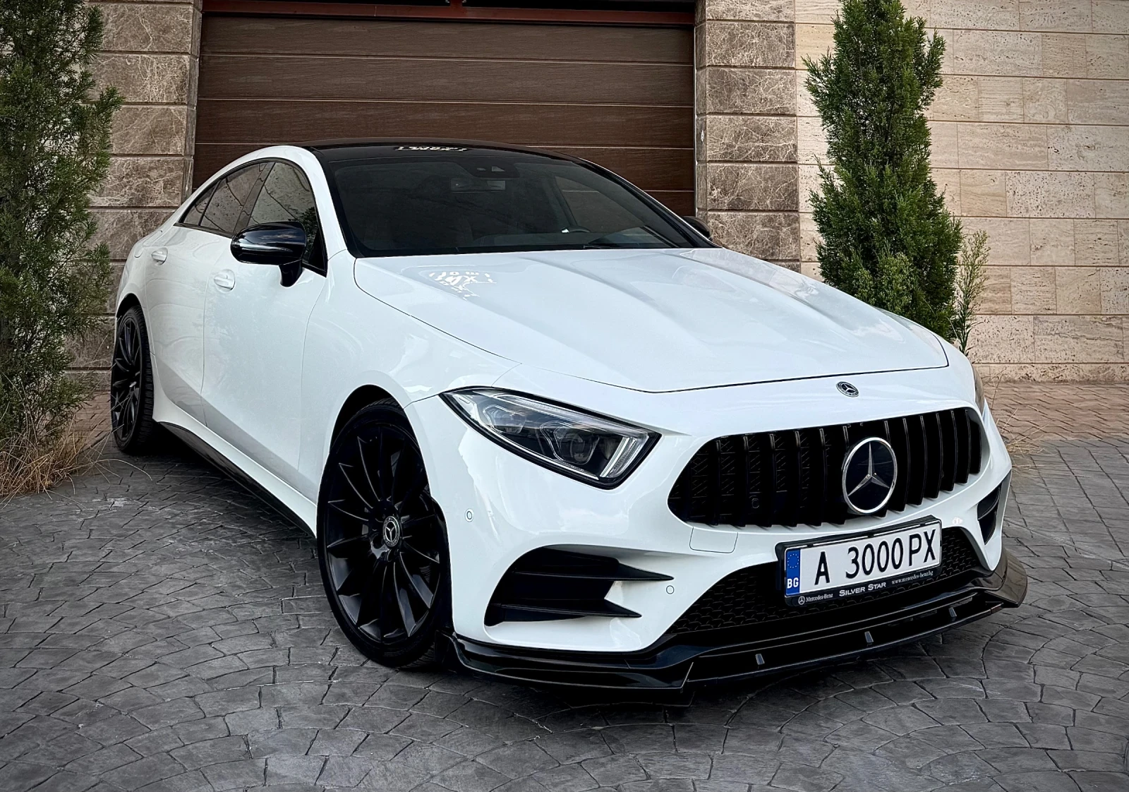 Mercedes-Benz CLS 400 9-G 4Matic AMG Distronic+ Multibeam 129хил.км, снимка 3 - Автомобили и джипове - 55955142