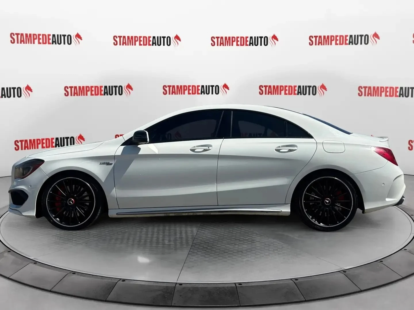 Mercedes-Benz CLA 45 AMG ЦЕНА ДО БЪЛГАРИЯ АВТОКРЕДИТ, снимка 2 - Автомобили и джипове - 55962427