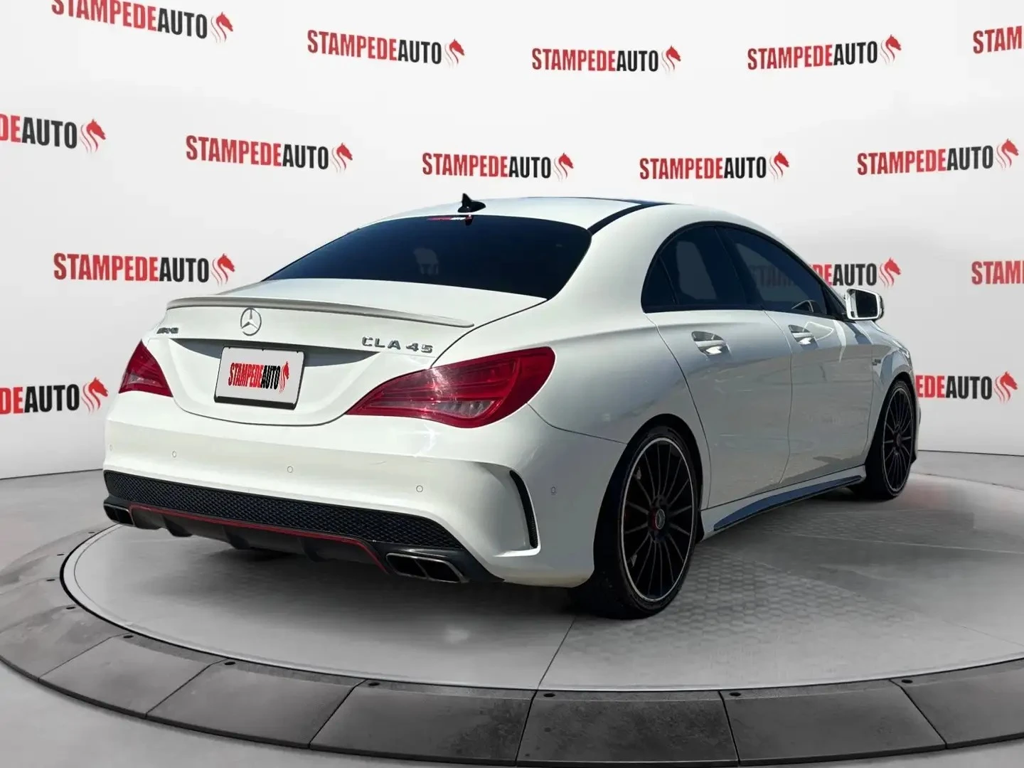 Mercedes-Benz CLA 45 AMG ЦЕНА ДО БЪЛГАРИЯ АВТОКРЕДИТ, снимка 5 - Автомобили и джипове - 55962427