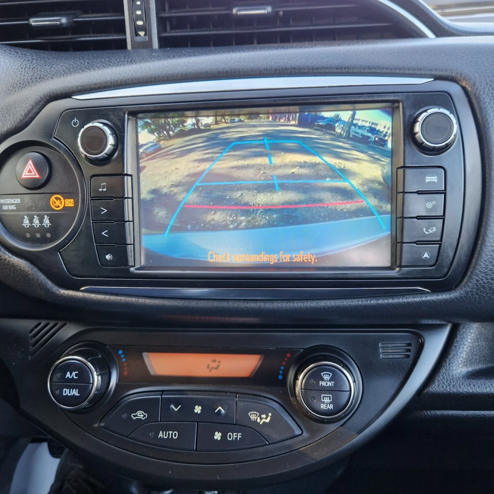 Toyota Yaris 1.4D4d/Camera/Navi | Mobile.bg � ����������� 12