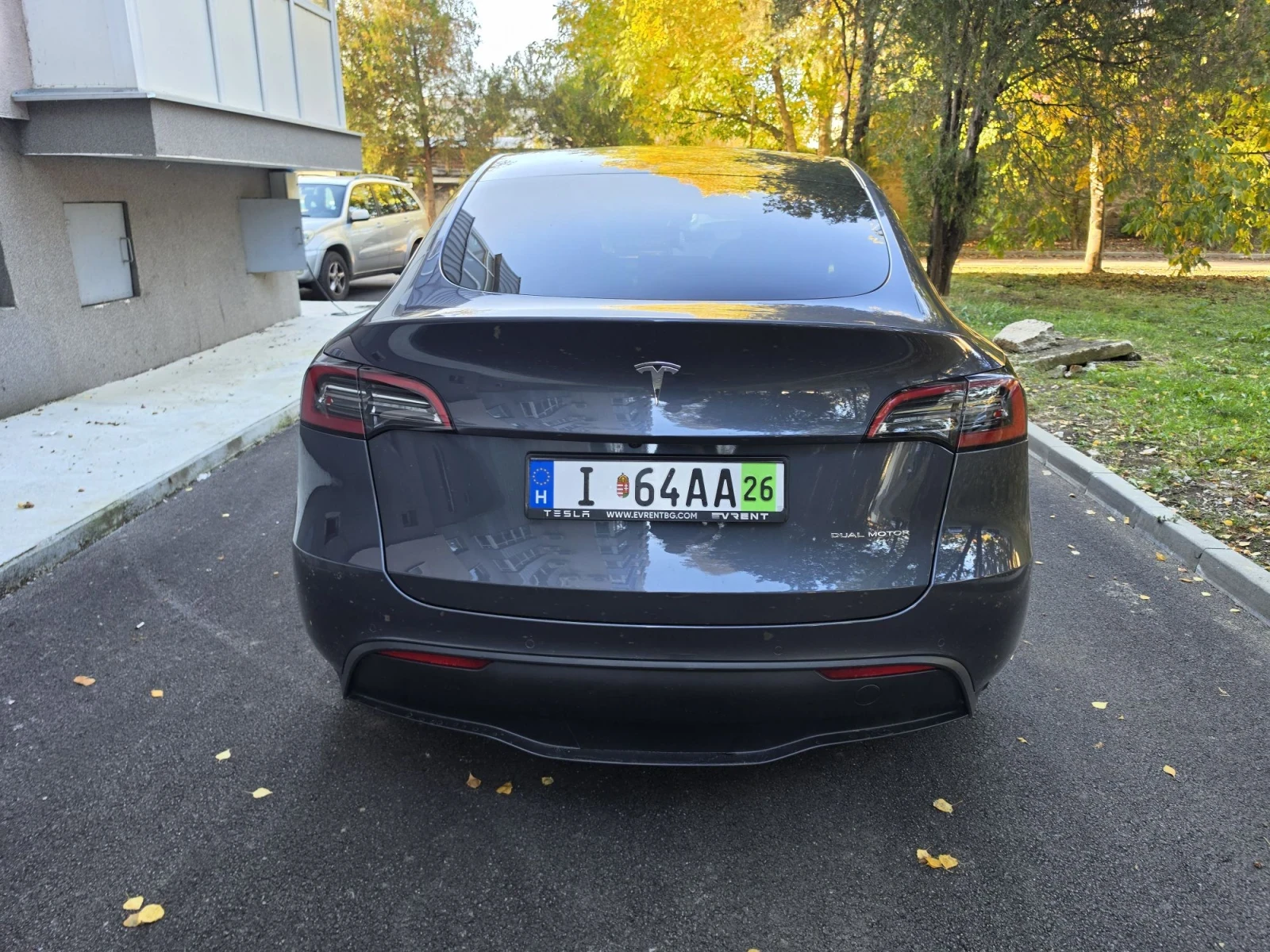 Tesla Model Y LR AWD Enhanced Autopilot , снимка 6 - Автомобили и джипове - 56722258