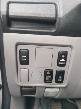Toyota Hilux, снимка 11
