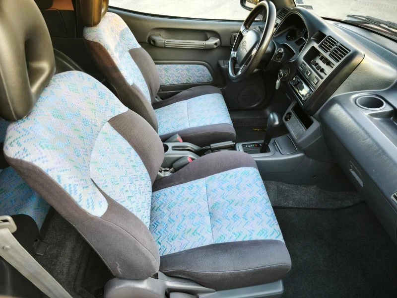 Toyota Rav4 2.0i, снимка 12 - Автомобили и джипове - 52341066