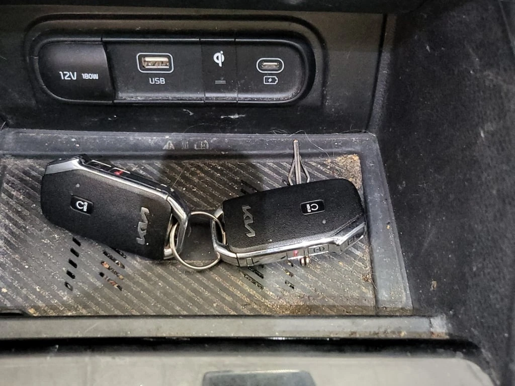 Kia Sportage * EX * CARFAX *    | Mobile.bg   11