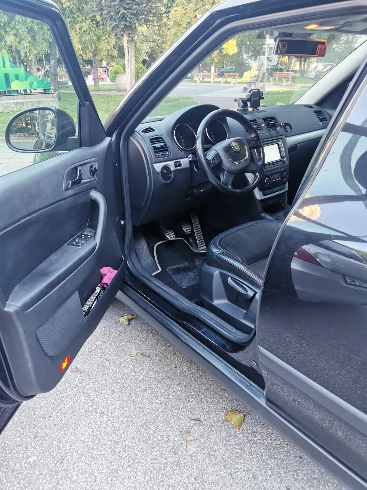 Skoda Yeti, снимка 8 - Автомобили и джипове - 53890470